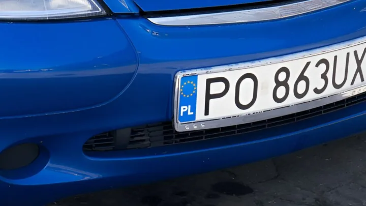 Best License Plate Lights: Top Features to Check (Brightness, Waterproofing, Fit, and Legality)